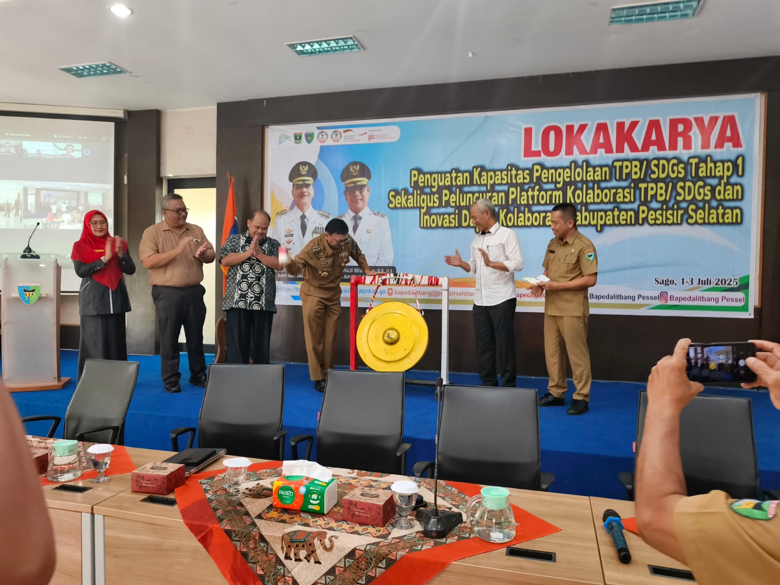 LOKAKARYA PENGUATAN KAPASITAS PENGELOLAAN TPB/SDGS, PELUNCURAN PLATFORM KOLABORASI TPB/SDGS, & INOVASI DAPUR KOLABORASI