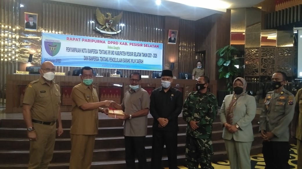 PENYAMPAIAN RANPERDA RPJMD TAHUN 2021-2026 DAN RANPERDA PENGELOLAAN BMD