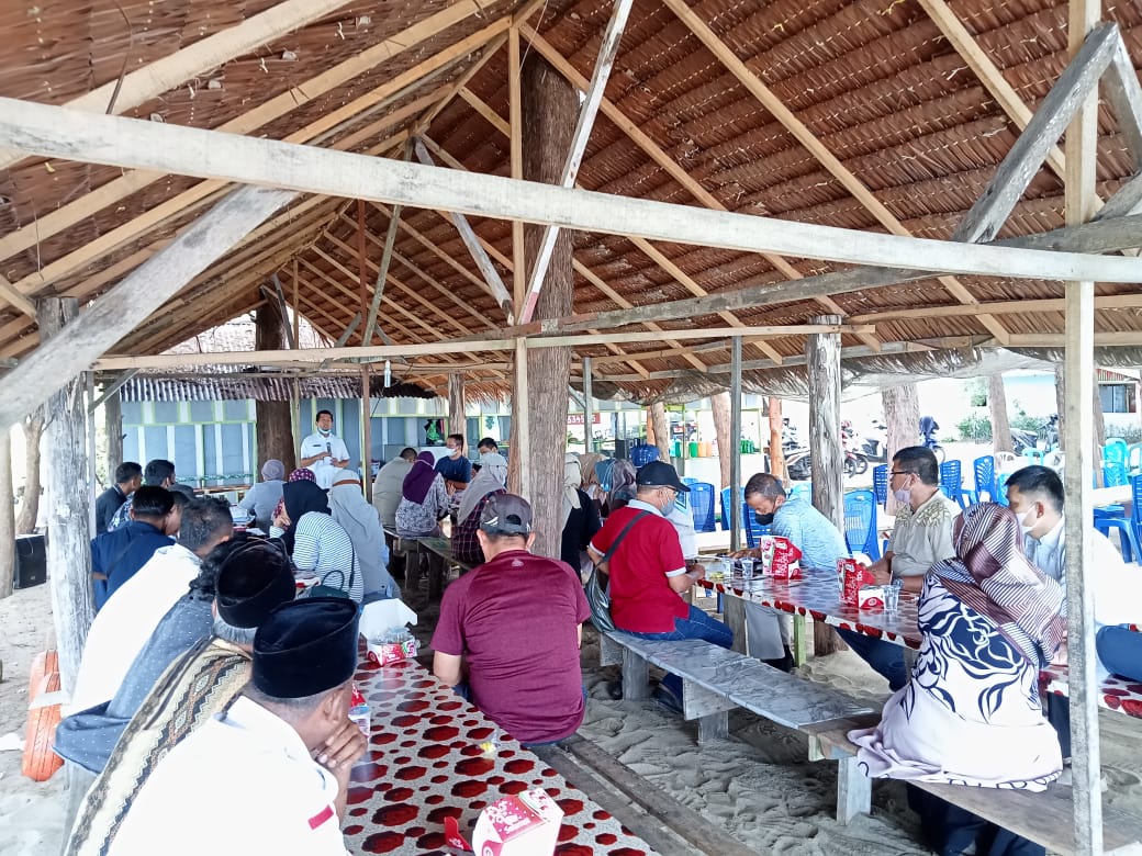 FASILITASI FOCUS GROUP DISCUSION (FGD)
