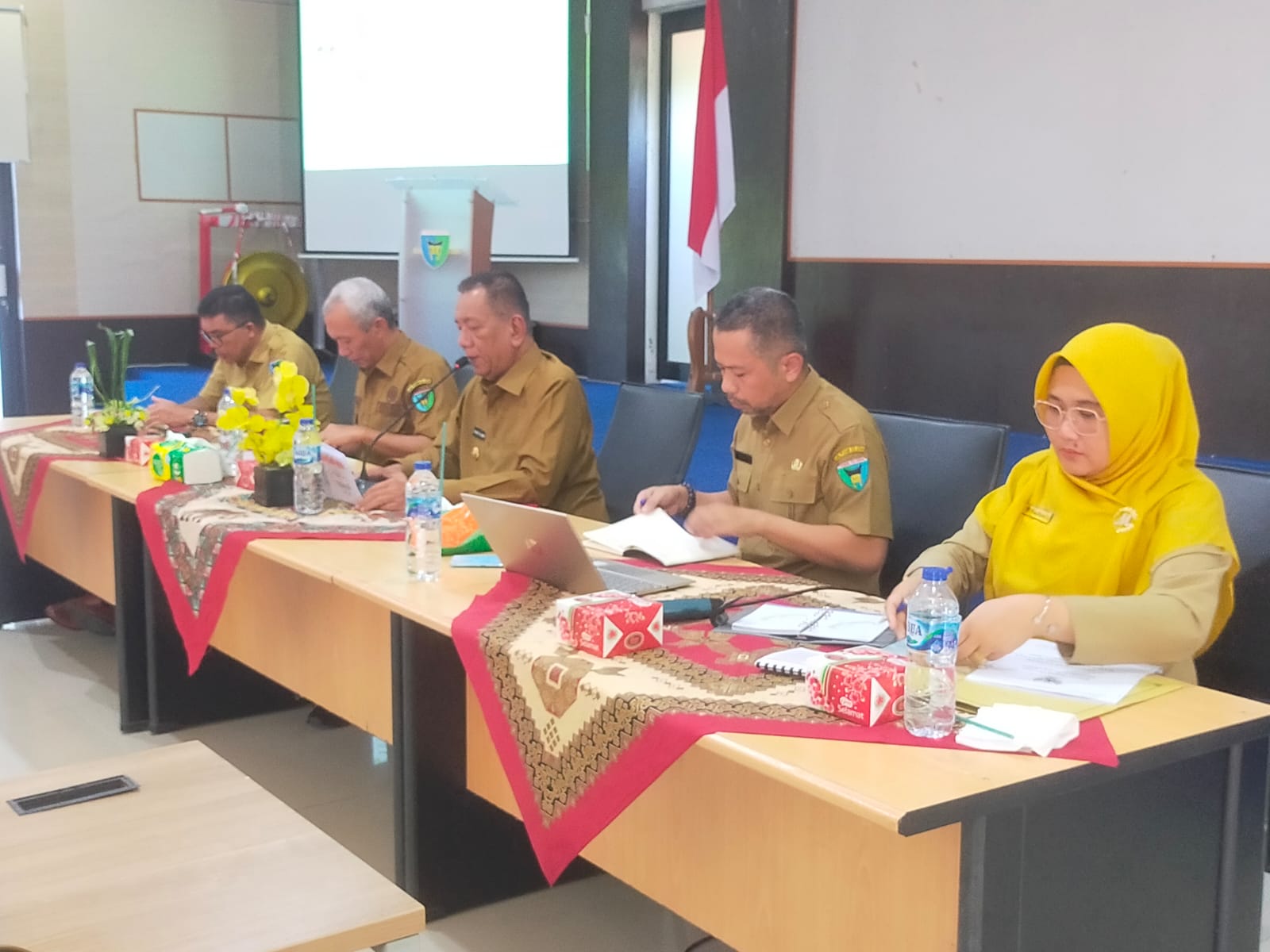 PENGHAPUSAN KEMISKINAN EKSTRIM