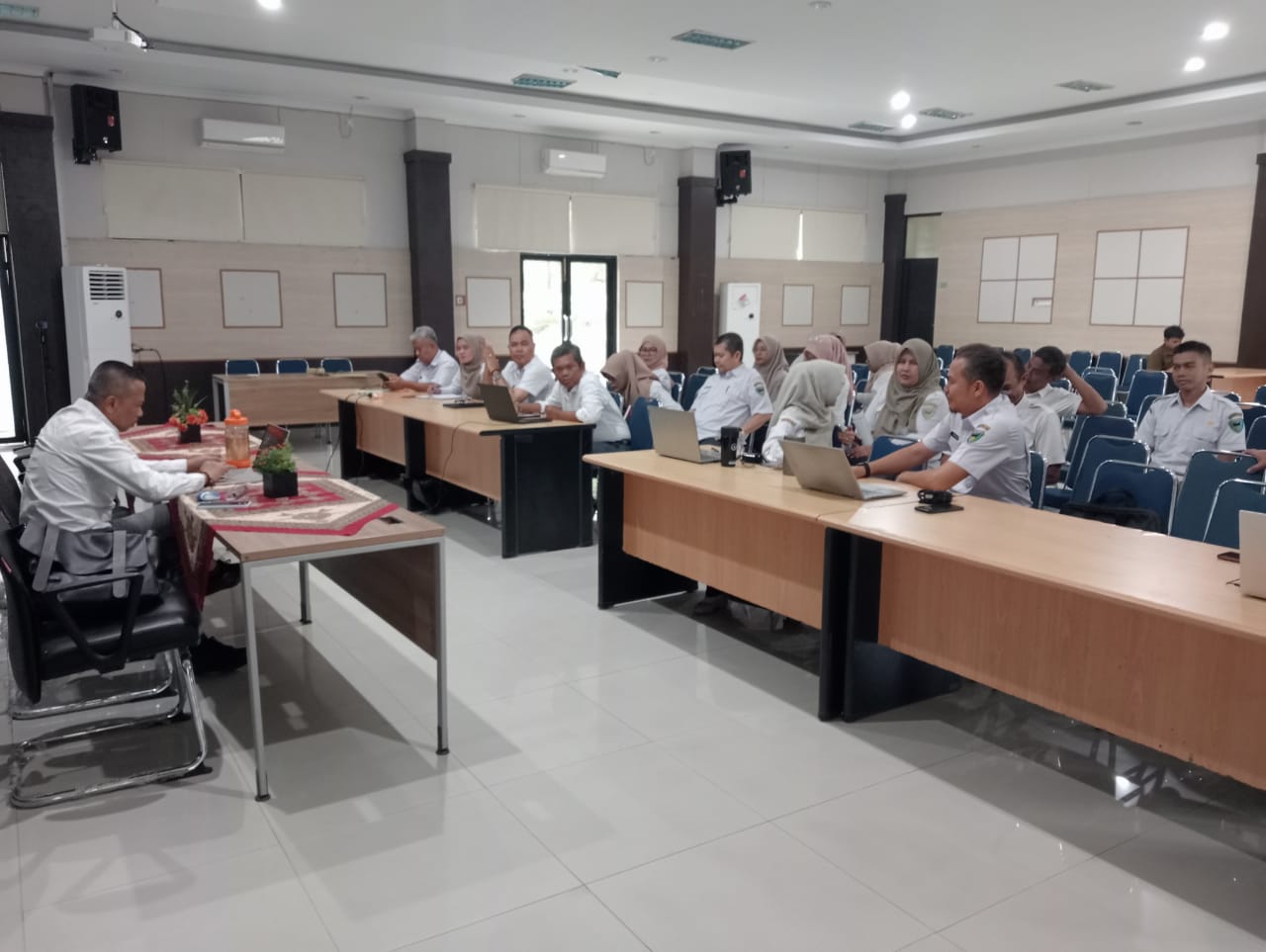 BAPEDALITBANG MATANGKAN STRATEGI PEMBANGUNAN