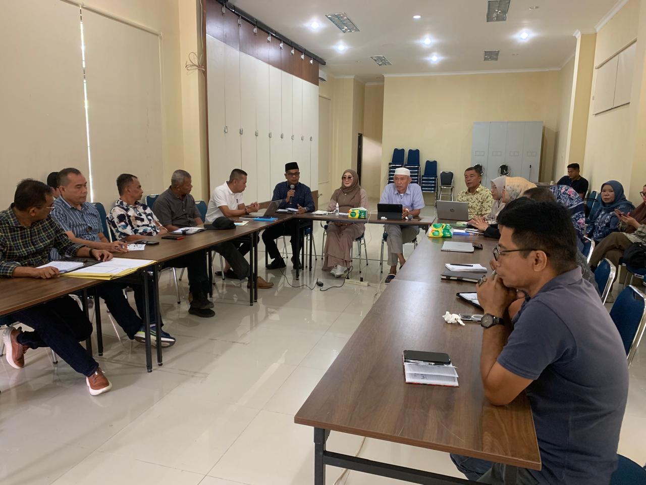 PEMKAB PESISIR SELATAN GERAK CEPAT BENAHI PANTAI CAROCOK SAMBUT LIBUR LEBARAN