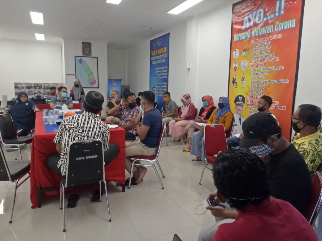 RAPAT EVALUASI KEMAJUAN PEMBUATAN KARYA INOVASI DAERAH  DI GUGUS TUGAS COVID-19